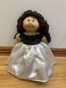 Passt 16” 17” 18” KOHL PATCH KINDER MÄDCHEN PUPPENKLEIDUNG Party Abschlussball Kleid nur - Bild 1 von 2