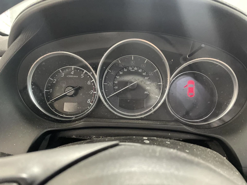 Medidor de velocímetro usado se adapta a: Mazda 2016 6 MPH ID GNF555471D grado A Foto 1 de 4