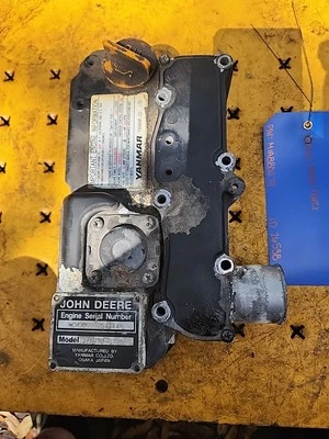 Yanmar 3TNV70 / 3TNV70-D Válvula / Cubierta de cabeza MIA880279 John Deere 2653B Foto 1 de 4