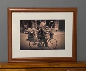 "Plant Lady Vietnam" Framed Photographic Print 12"x16" Ready to frame - Picture 1 of 1
