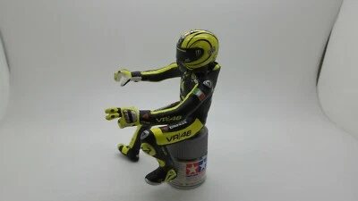 MINICHAMPS Figure Valentino Rossi 2010 Test Valencia  scala 1/12 code 312110876 - Immagine 1 di 4