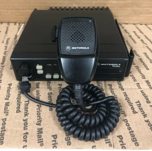 PARTS! Motorola Radius Analog mobile Radio D44LRA73A5BK W/MIC (UNTESTED) - Picture 1 of 14
