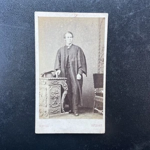 Gabinete CDV Estudio Tarjeta Fotografía Foto Retrato 1800 Reverendo Belfast Magill - Imagen 1 de 2