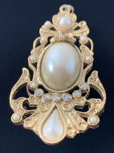 Elegante Broche Colgante Tono Dorado Perlas Imitación Forma Lágrima Aprox 2" x 1 1/8" - Imagen 1 de 6