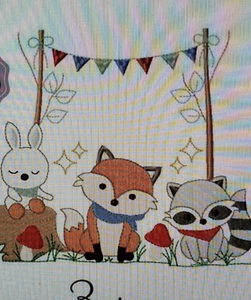 Manta de bebé de lana bordada personalizada Fox, mapache y conejito - Imagen 1 de 1