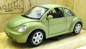 Maisto 1/25 Scale Diecast 31975 - Volkswagen New Beetle - Green - Picture 1 of 5