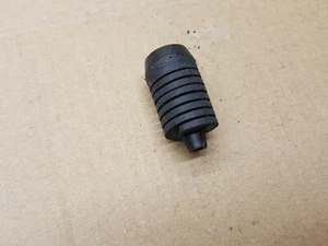 AUDI A4 B8 TAILGATE BOOT LID ADJUSTABLE STOPPER BUFFER 8T0827249 - Picture 1 of 5