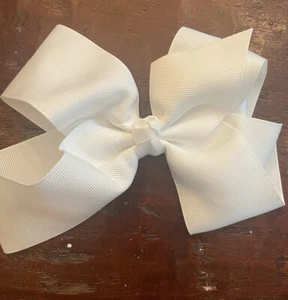 WD2U Girls Large 6" Grosgrain Knotted Boutique Hair Bow Alligator Clip - Picture 1 of 3