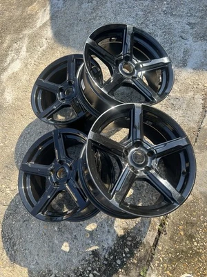 Ruedas American Racing AR921 Trigger 18x8 5x115 - Usadas - Sin tapas centrales Foto 1 de 4