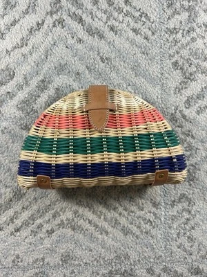 BOLSO CLUTCH J CREW FAN RATÁN EN ARCO IRIS MULTI RAYAS MEGHAN MARKLE Boho Preppy Foto 1 de 4