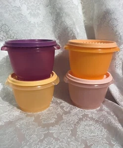 Tupperware Set di 4 Ciotole Servalier Classiche 20 Oz Nuove Autunno Multicolore - Foto 1 di 7