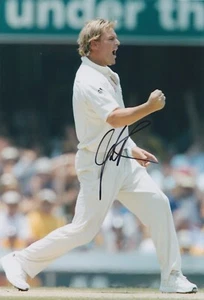 Shane Warne handsigniert Australien 12x8 Foto Cricket Autogramm Die Asche 1 - Bild 1 von 1
