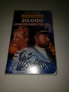 20,000 Leagues Under The Sea Disney Family Film Collection VHS  - Picture 1 of 5