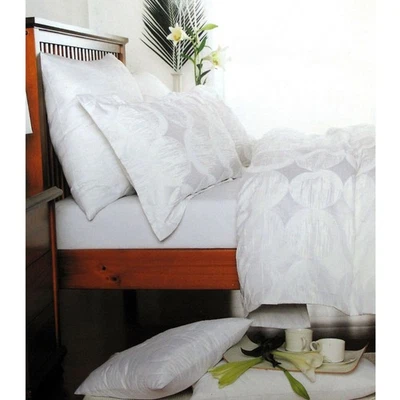 Aneko White Jacquard Quilt Cover Set Queen - Image 1 of 3