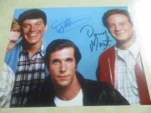 ANSON WILLIAMS & DONNY MOST (HAPPY DAYS) AUTHENTIC SIGNED/AUTOGRAPHED 8X10 PHOTO - Picture 1 of 6