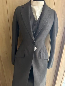 3 Pc Saddleseat SUIT Grayish-Brown Pinstripe LADIES Sz 8 *NEW Judy Howard - Picture 1 of 5