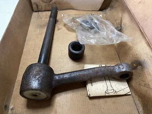 Moog K-6091 Steering Idler Arm 1965 - 1966 Chevrolet - Picture 1 of 2