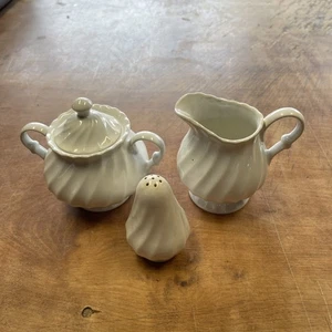 Sheffield USA BONE WHITE Swirl Creamer Sugar Bowl and 7 hole Shaker - Picture 1 of 3