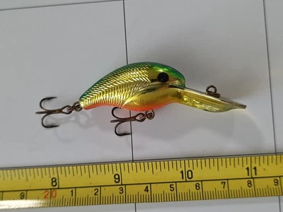 VINTAGE COTTON CORDELL SALMON SERIES FISHING LURE GREEN/GOLD - Image 1 of 4