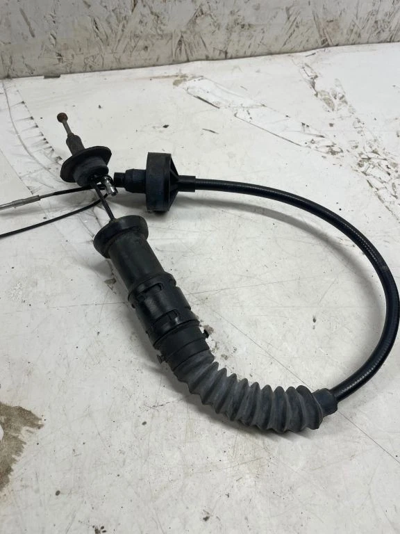 Volkswagen Golf III 1995 Cable Clutch Actuator Diesel 55 kW DTS1998 - Image 1 of 3