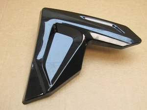 Carenado delantero izquierdo panel Yamasaki F31-50 2022 407 millas (13737) - Imagen 1 de 21