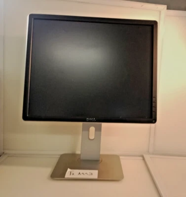 Dell P1914Sf LCD-Monitor | 19" | höhenverstellbar | Top Zustand | T2 1113 - Bild 1 von 4