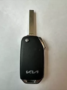 OEM 2021-2023 KIA SPORTAGE FLIP STYLE KEY REMOTE FOB W/ TRANSPONDER 95430-R0000 - Foto 1 di 7