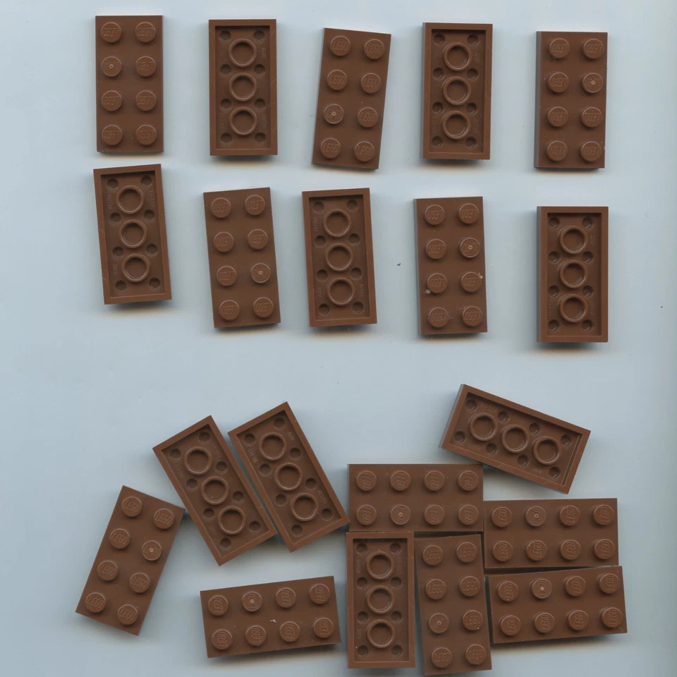 LEGO x 25 Reddish Brown Plate 2 x 4 3020 - Image 1 of 1