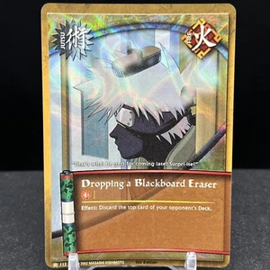 Dropping a Blackboard Eraser 112 1ª Edición Lámina Ondulada Naruto Tarjeta CCG - Imagen 1 de 2