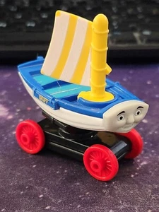 Thomas & Friends Take-N-Play "Skiff Sailboat" Diecast (2014) (CGT02) - Picture 1 of 7