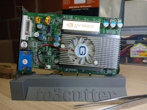 Vintage - GAINWARD  nVidia FX5500 - GREAT BUDGET RETRO AGP 8x CARD - Picture 1 of 18