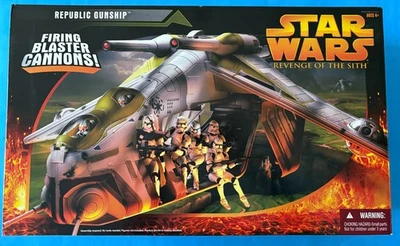 CAIXA LACRADA STAR WARS REVENGE OF THE SITH REPUBLIC GUNSHIP - Imagem 1 de 2