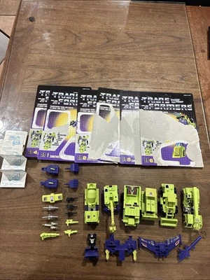 1985 G1 TRANSFORMERS DEVASTATOR CONSTRUCTICONS 98% COMPLETE HASBRO VINTAGE - Image 1 of 4