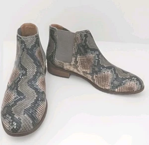 Frye & Co. Mila Stiefeletten Damen Gr. 7 grau taupe Schlangenmuster Chelsea Boots - Bild 1 von 10