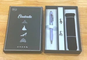 [N-COMO NUEVO con caja y encanto] Bolígrafo retorcido CRUZ Disney Cenicienta Lavanda - Imagen 1 de 12