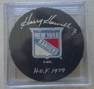 Harry Howell Autographed Hockey Puck (Hall of Fame 1979) Rangers - Picture 1 of 1