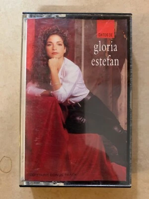 GLORIA ESTEFAN -EXITOS DE GLORIA ESTEFAN- 1990 US TAPE LATIN POP - Image 1 of 4