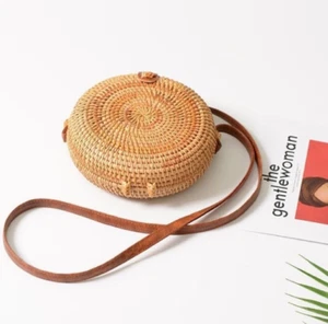 Fashion Women Summer Round Straw Bag Handmade Woven Beach Crossbody Bag Handbag - Picture 1 of 3