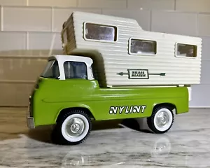 1961-1967 Nylint Econoline Trail Blazer Green Truck W/Camper Pressed Steel Toy. - Picture 1 of 24