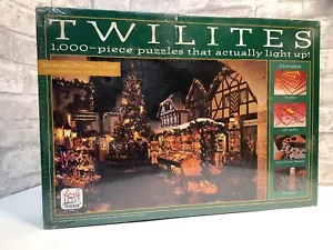 Twilites 1000-teiliges Puzzle beleuchtet bayrisches Weihnachtsdorf versiegelt neu - Bild 1 von 5