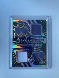 Camiseta deportiva Lamar Jackson 2019 Panini Spectra Dynamic Duo doble 25/35 marrón Marquesa - Imagen 1 de 3