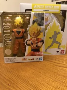 S.H.Figuarts Dragon Ball Z - Super Saiyan Son Goku + Aura Effect Giallo Nuovi - Imagen 1 de 8