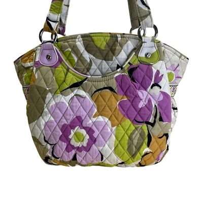 Vera Bradley выстеганная цветочный печать молнии застежки и внутренние карманы сумка с короткими ручками - Изображение 1 из 4