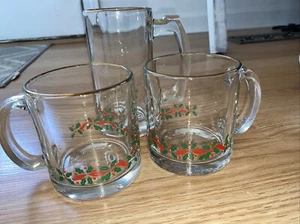 1980's Libbey Holly Berry Christmas 2 Cups And 1 Beer Mug - Picture 1 of 7