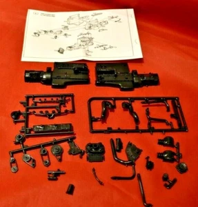 AMT Ford LTL 9000 400 PS Cummins Dieselmotor 1/24 - Bild 1 von 2