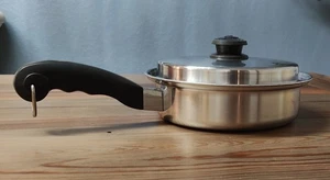 Saladmaster 2 Quart TP304S 9" x 2 3/8" Pfanne/Soßenpfanne mit Vapo Deckel - Bild 1 von 7