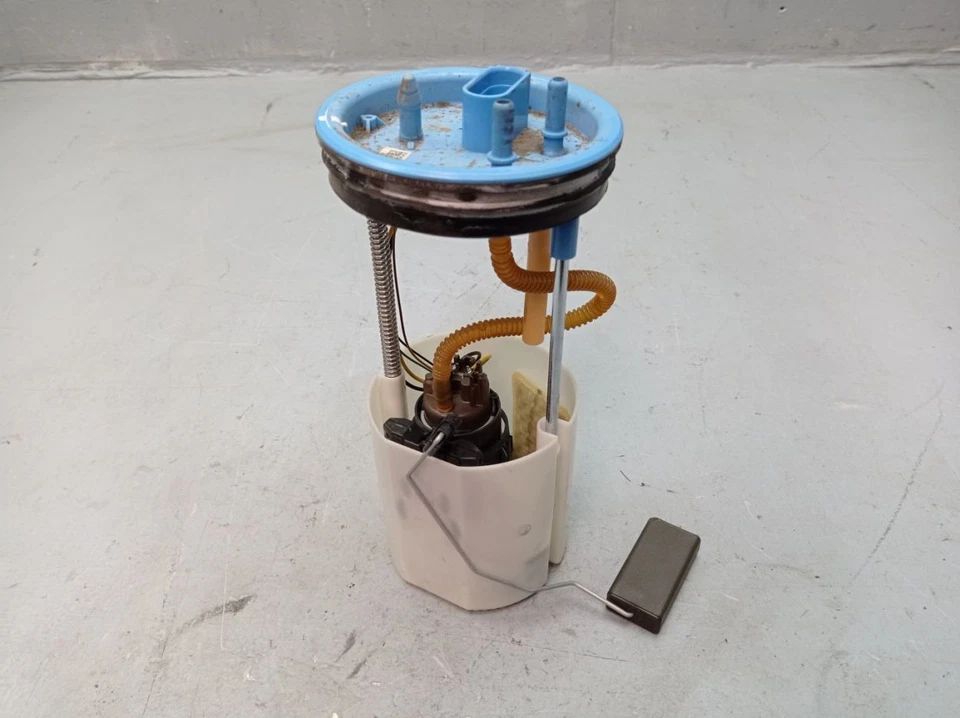 VW Caddy III 3 2CA fuel pump 2K5919051A fuel sender petrol pump - Image 1 of 4