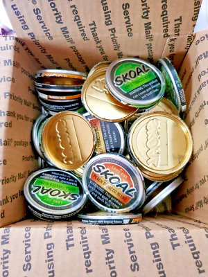 100 tapas metálicas de corte largo Skoal - SIN TABACO - Uso para manualidades, objetivos, etc. Foto 1 de 4