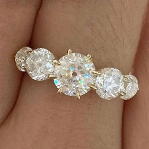 Anillo único de media eternidad banda redonda de moissanita de oro macizo de 14K joyería hecha a mano - Imagen 1 de 24