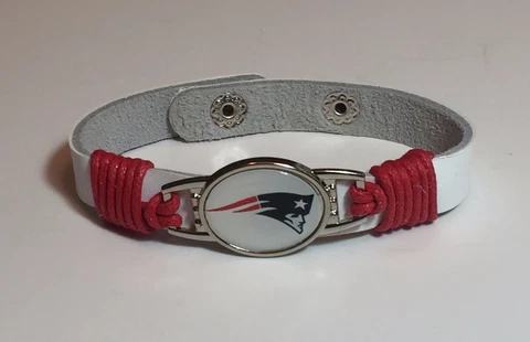 New New England Patriots Leather Adjustable Bracelet, Gift for Her Mom Him Dad Cover
